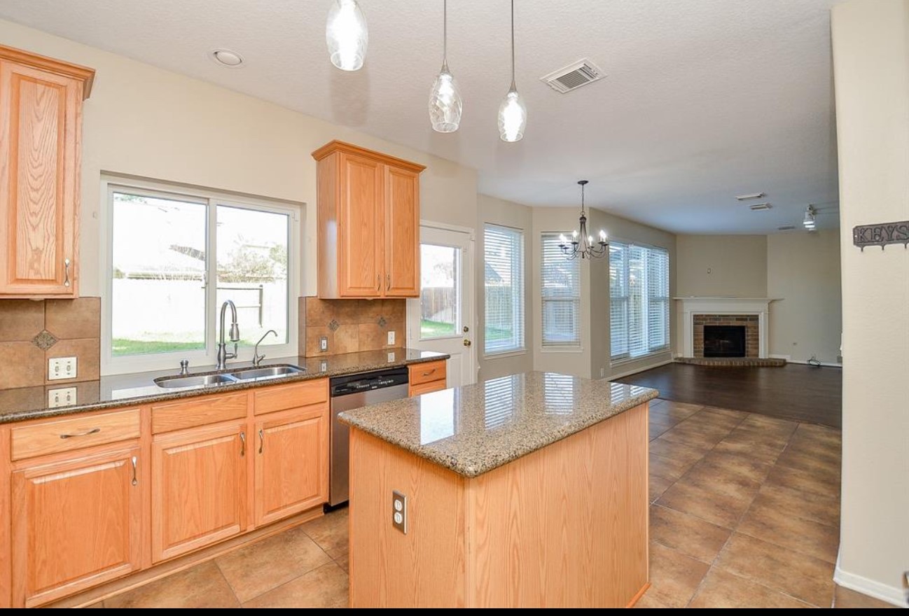 19634 Azalea Brook Way Houston, TX 77084 - Photo 9 of 19