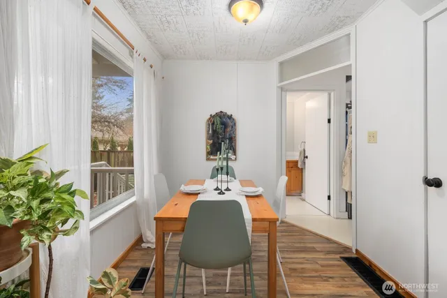 $599,999 | 5724 Lowell Road, Everett, WA 98203