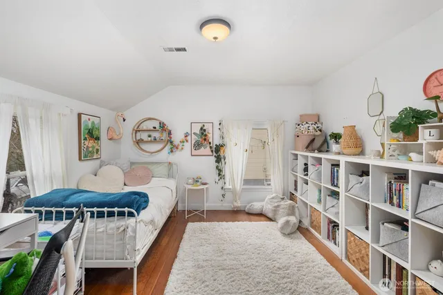 $599,999 | 5724 Lowell Road, Everett, WA 98203