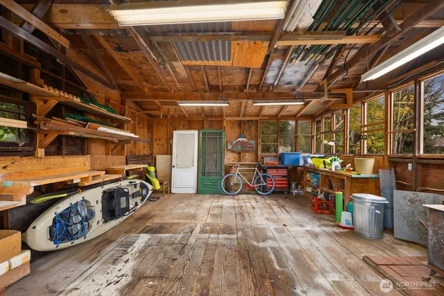 $599,999 | 5724 Lowell Road, Everett, WA 98203