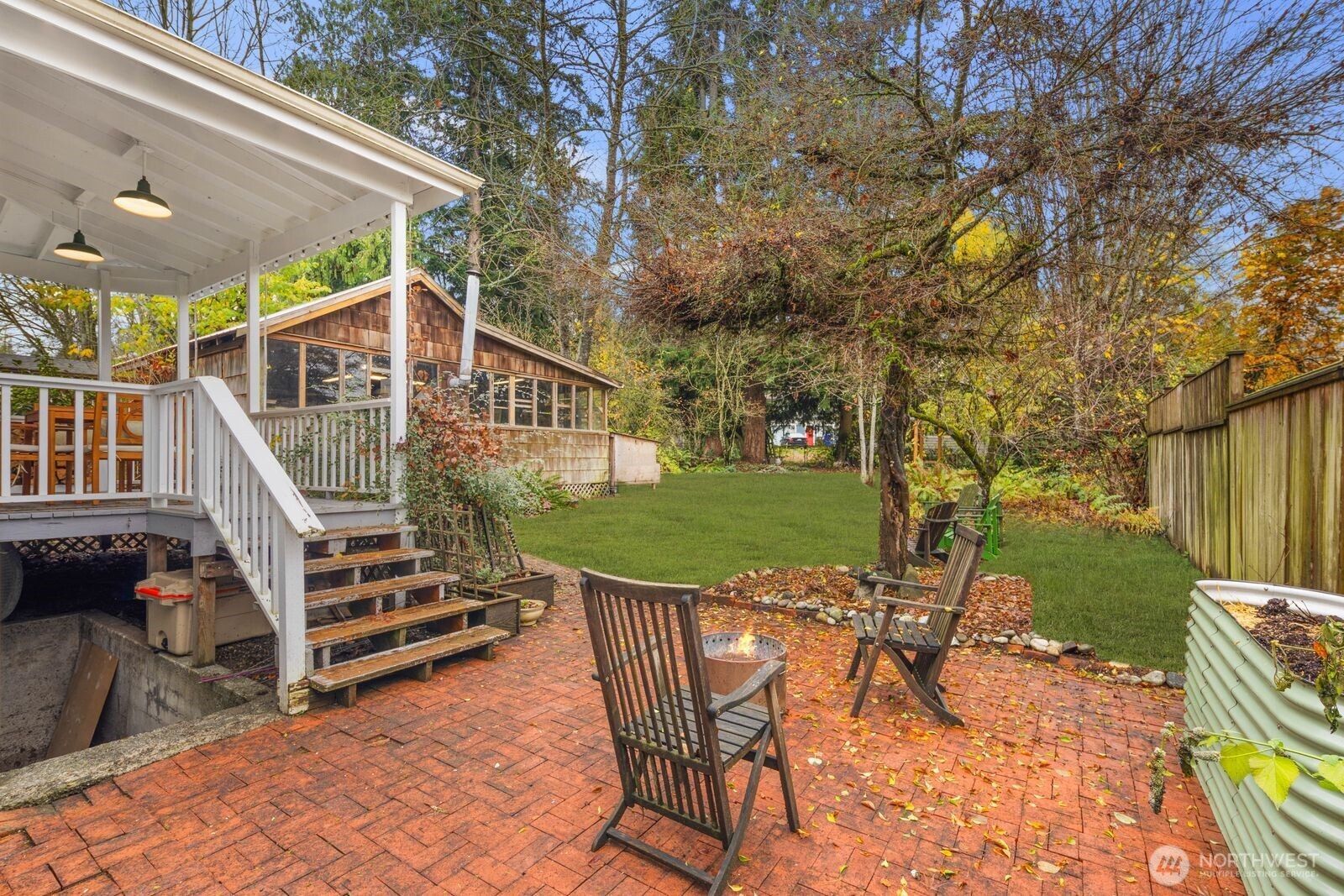 5724 Lowell Road Everett, WA 98203 - Photo 7 of 35