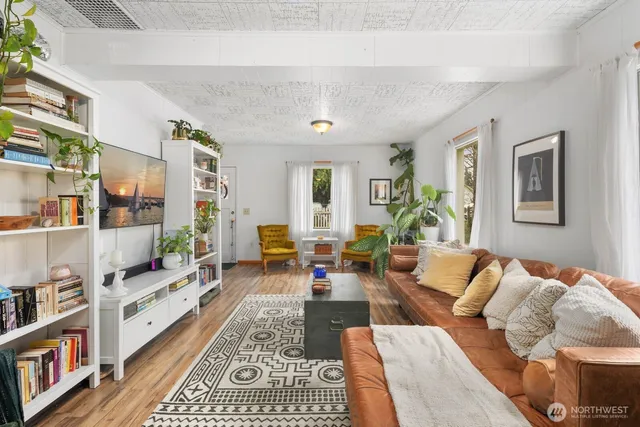 $599,999 | 5724 Lowell Road, Everett, WA 98203