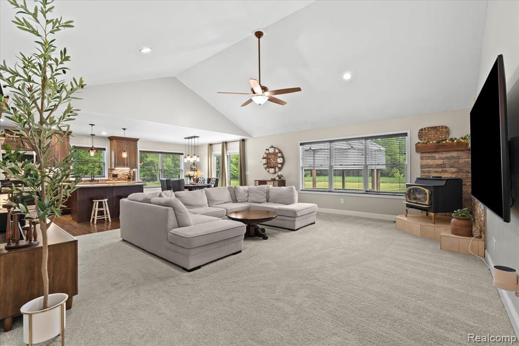 6035 Beard Road Byron, MI 48418 - Photo 7 of 40