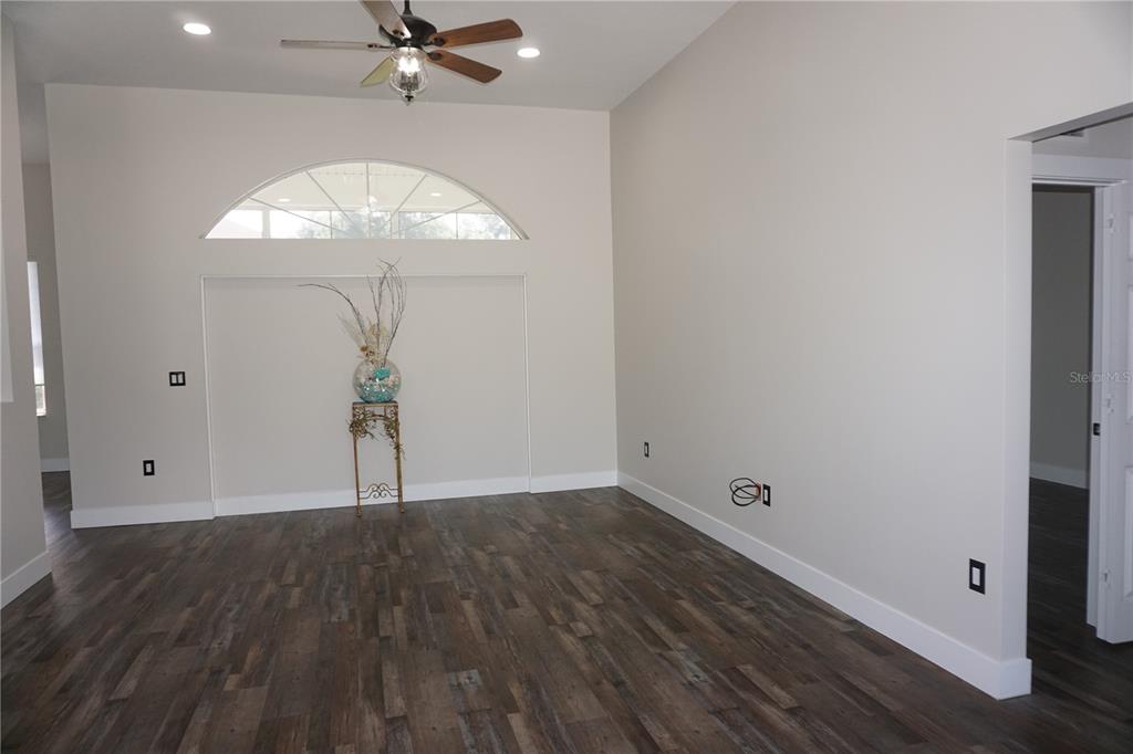 6722 Southwest 111th Loop Ocala, FL 34476 - Photo 5 of 51 HUGE LIVING ROOM
