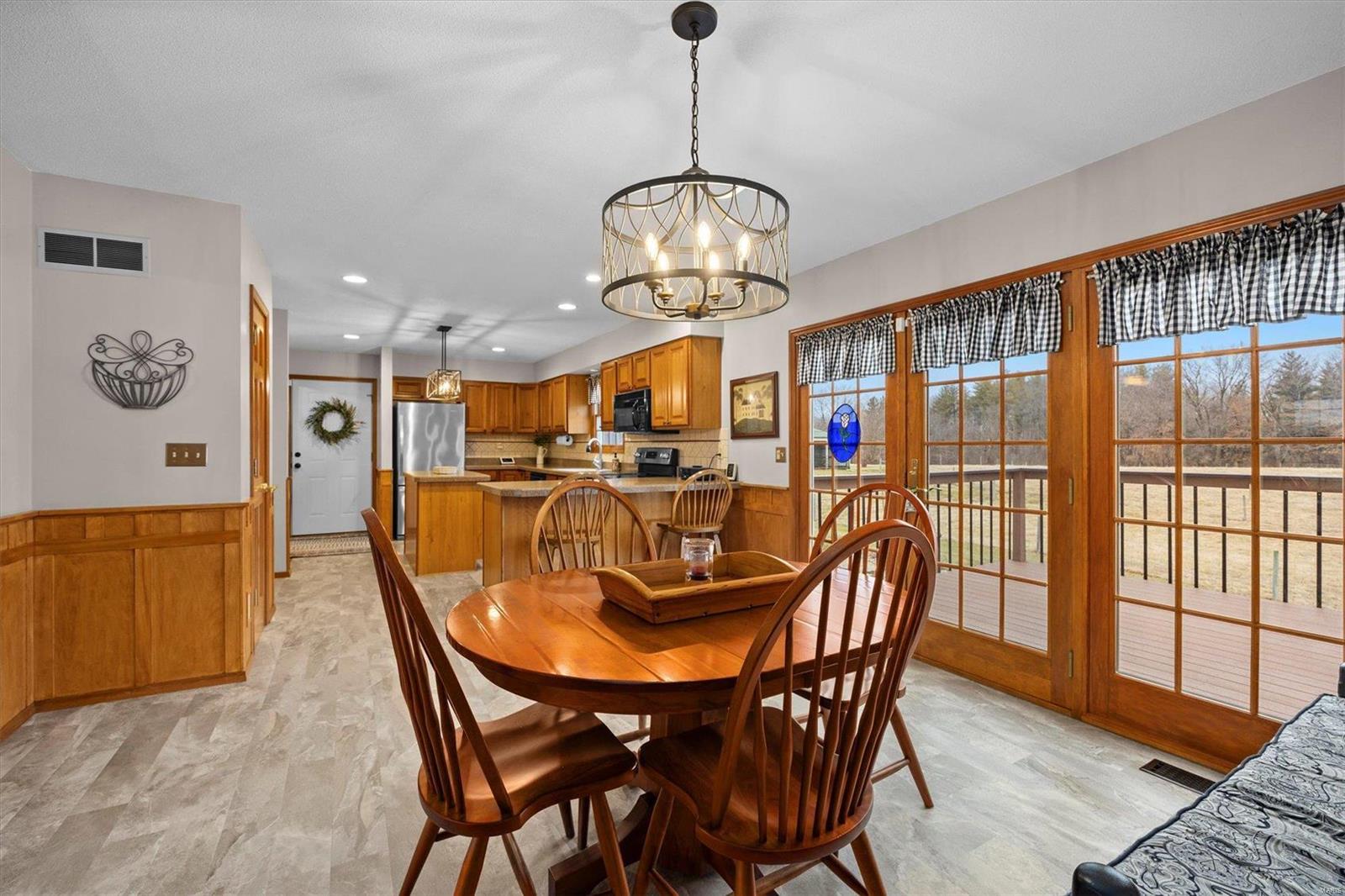 11237 Mayer Road Marine, IL 62061 - Photo 14 of 58