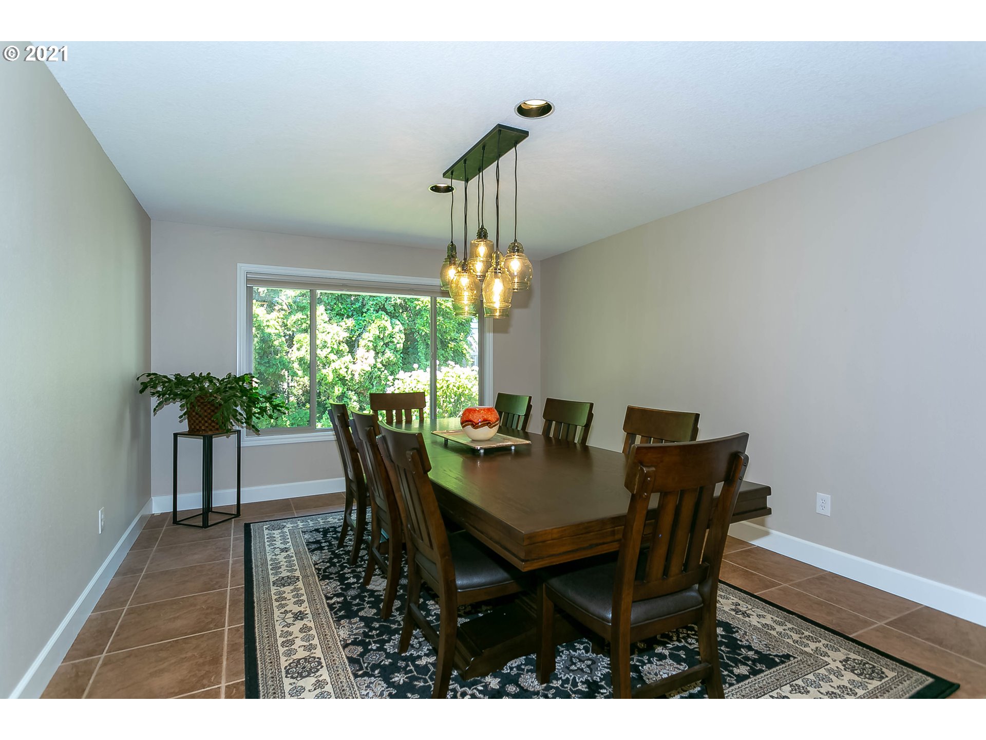28353 Southwest Mountain Road West Linn, OR 97068 - Photo 12 of 32 Gallery Image 12
