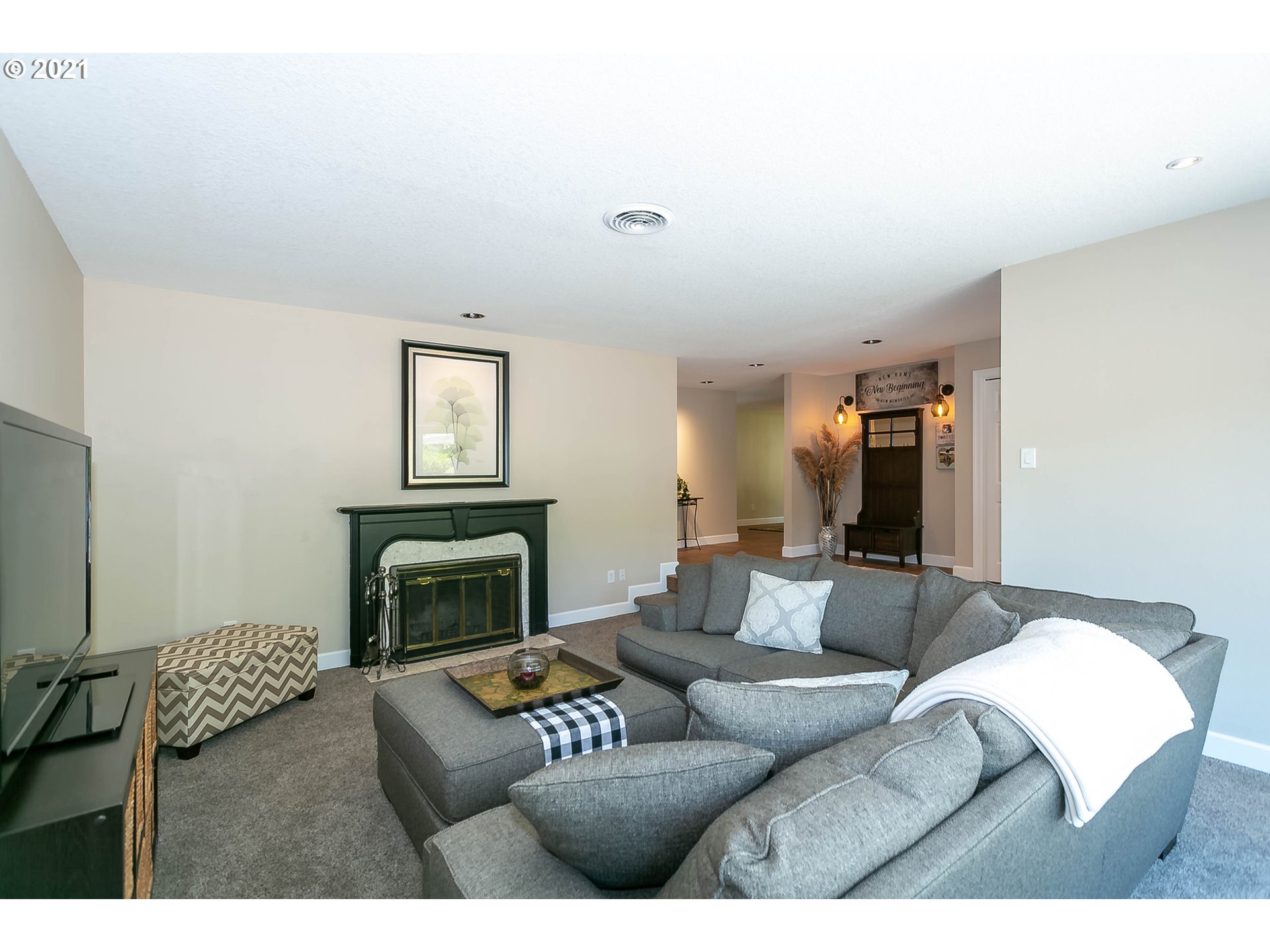 28353 Southwest Mountain Road West Linn, OR 97068 - Photo 13 of 32 Gallery Image 13