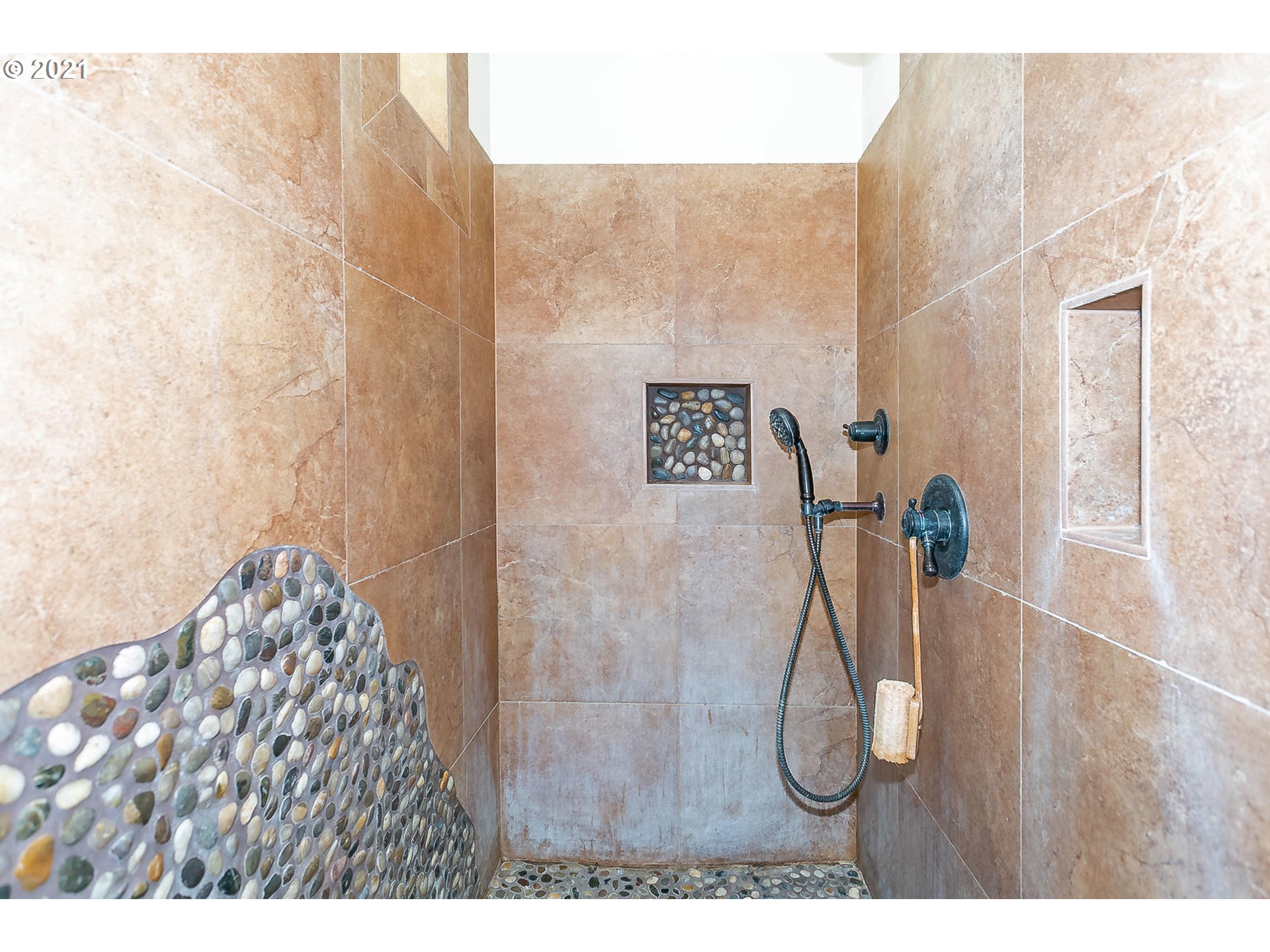 28353 Southwest Mountain Road West Linn, OR 97068 - Photo 16 of 32 Gallery Image 16