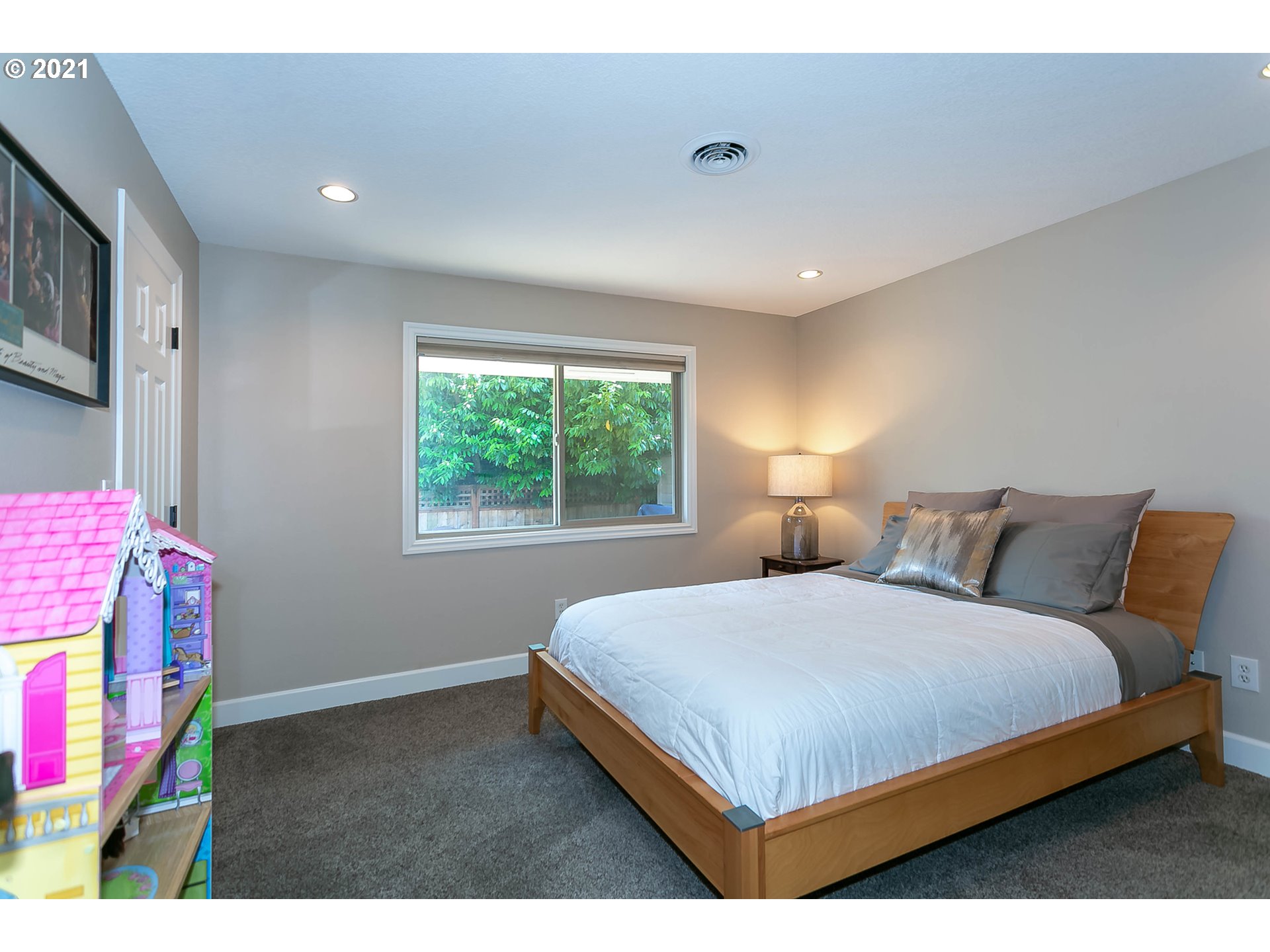 28353 Southwest Mountain Road West Linn, OR 97068 - Photo 17 of 32 Gallery Image 17