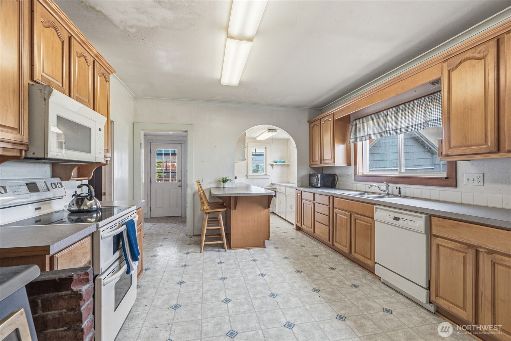 77 South Welcome Slough Road Cathlamet, WA 98612 - Photo 17 of 40