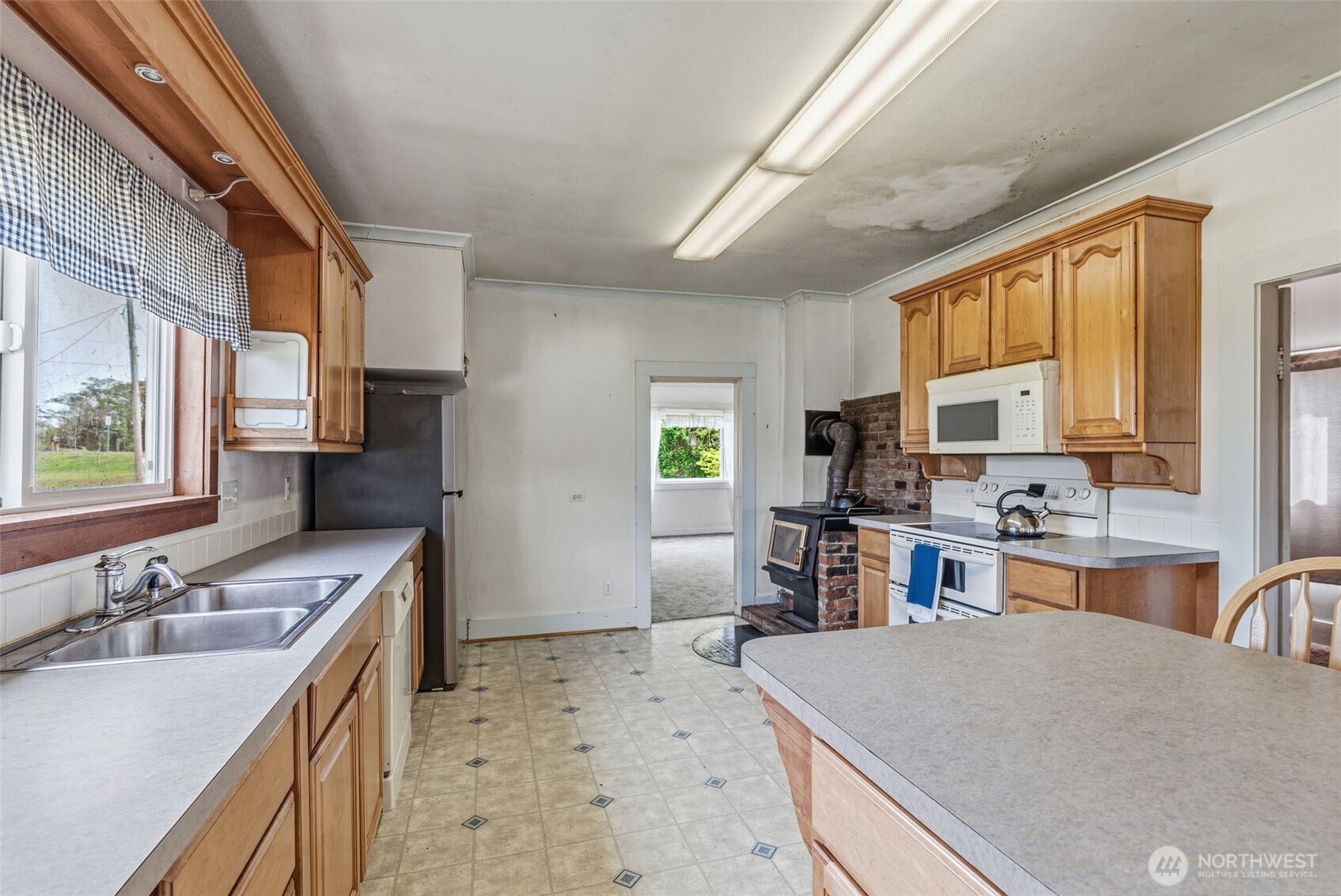 77 South Welcome Slough Road Cathlamet, WA 98612 - Photo 20 of 40