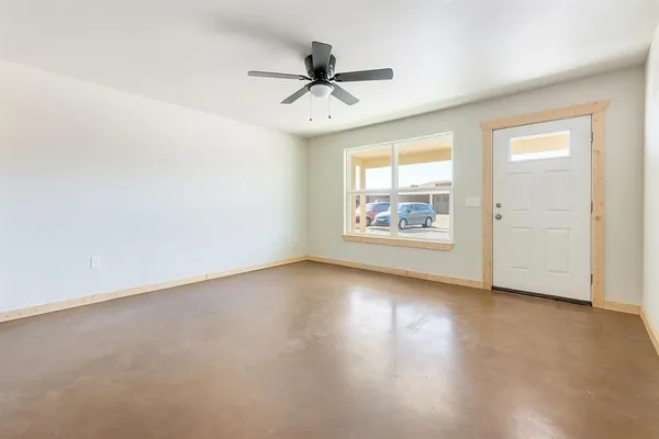 $1,300 | 19125-19131 Cabo Way, Unit 19127, Thackerville, OK 73459