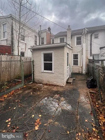 $129,999 | 1015 Linden Street, Wilmington, DE 19805