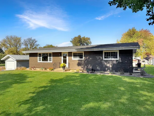 $215,000 | 230 Prairie Street, Lake Wilson, MN 56151