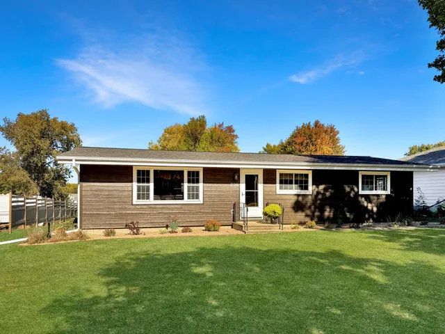 $245,000 | 230 Prairie Street, Lake Wilson, MN 56151