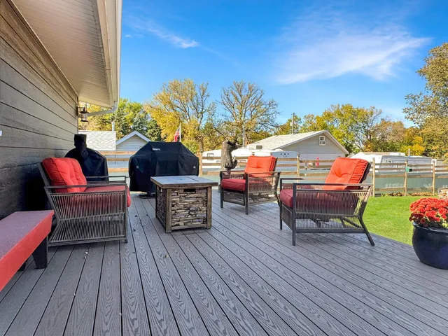 $245,000 | 230 Prairie Street, Lake Wilson, MN 56151