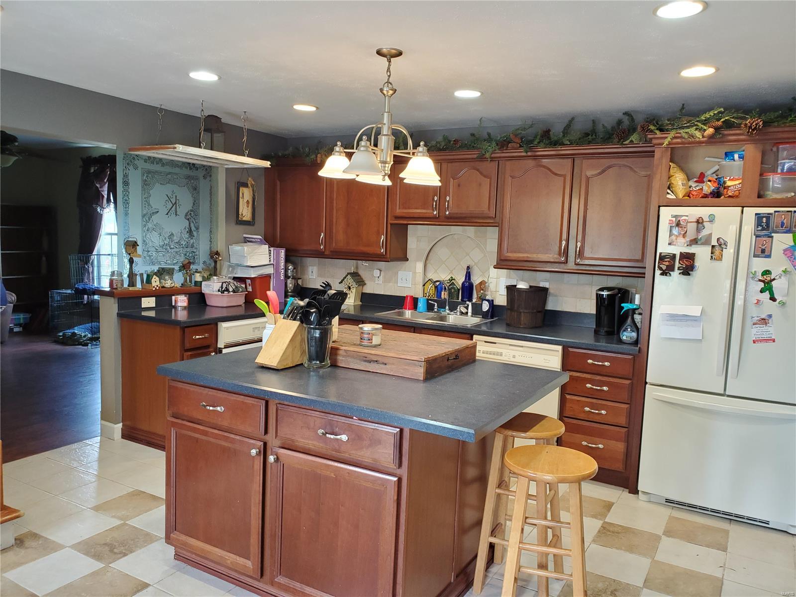 9231 Fallview Road Baldwin, IL 62217 - Photo 14 of 46