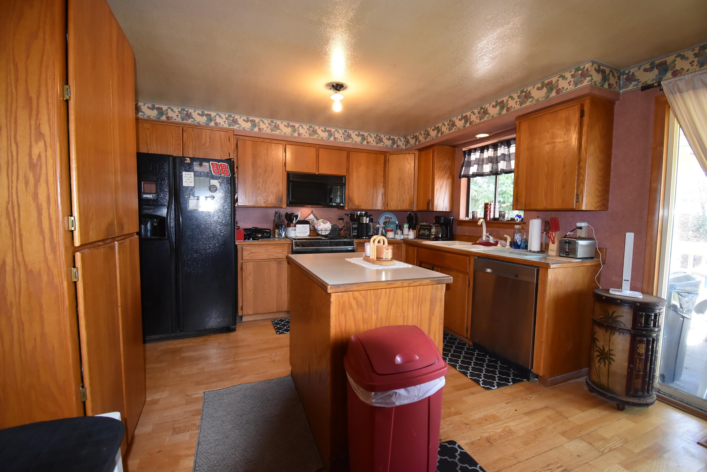 1203 North Calvin Lane Spokane Valley, WA 99216 - Photo 7 of 33