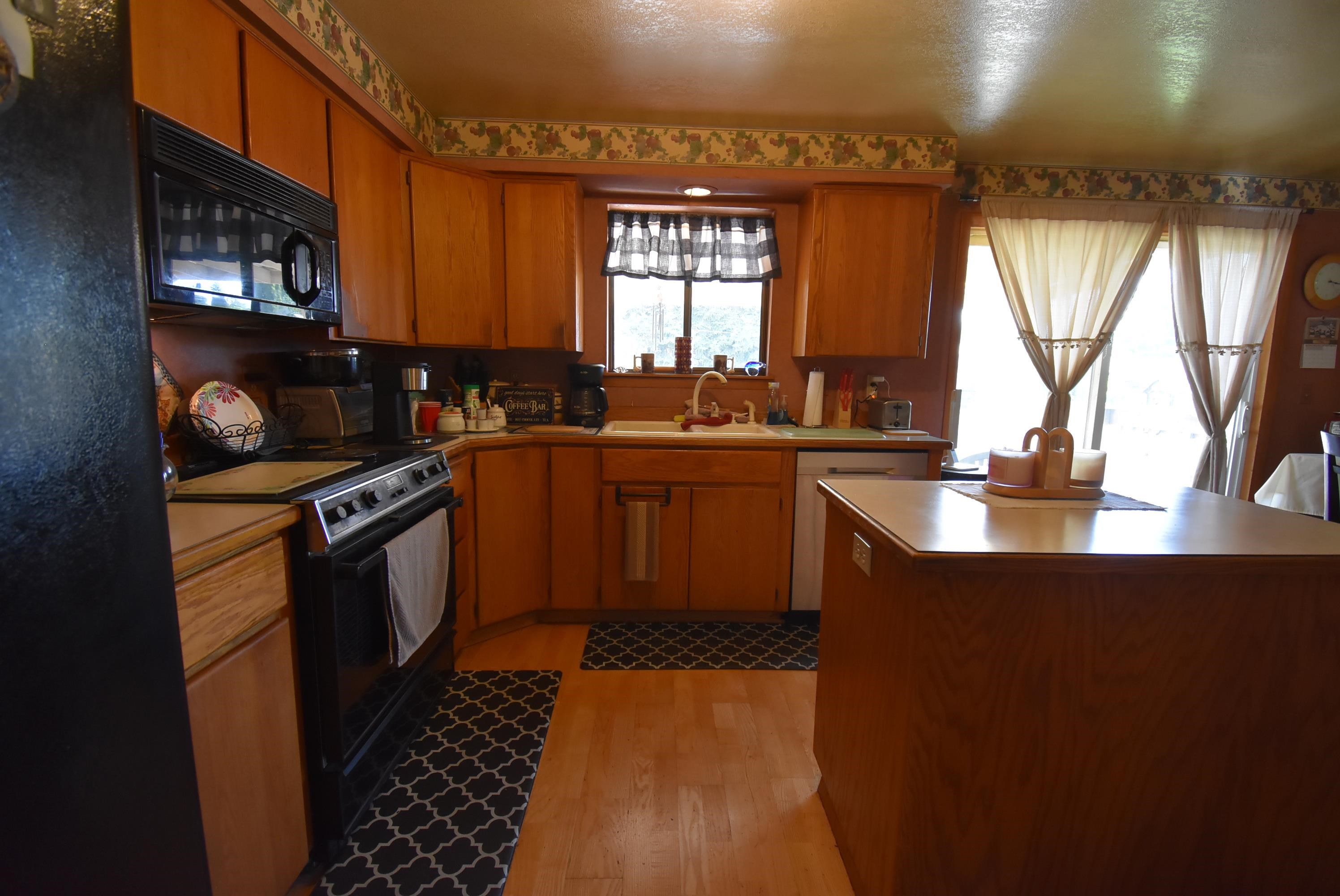 1203 North Calvin Lane Spokane Valley, WA 99216 - Photo 9 of 33
