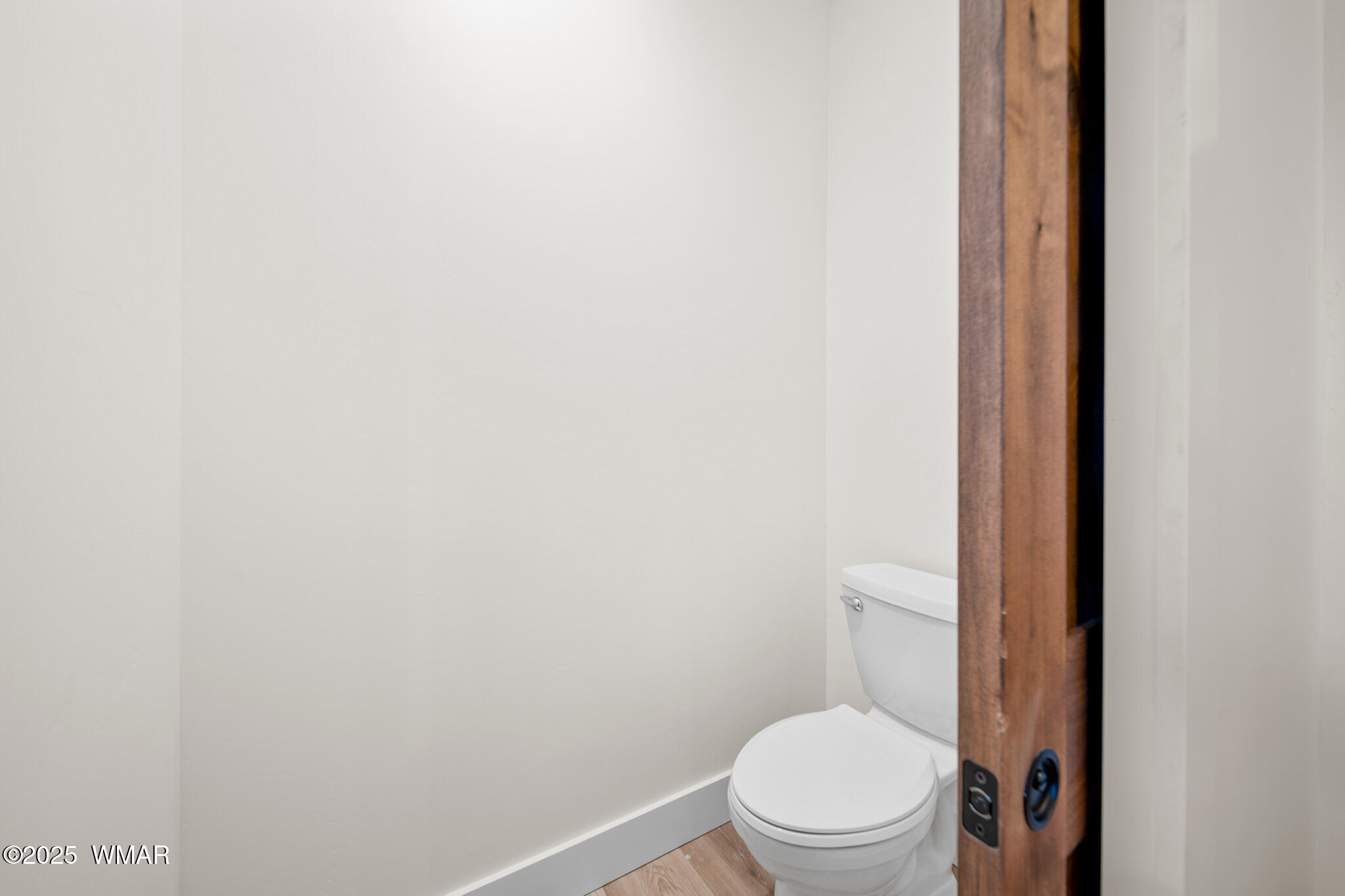 3030 West Alpine Rdg Road Show Low, AZ 85901 - Photo 36 of 62 Primary Water Closet