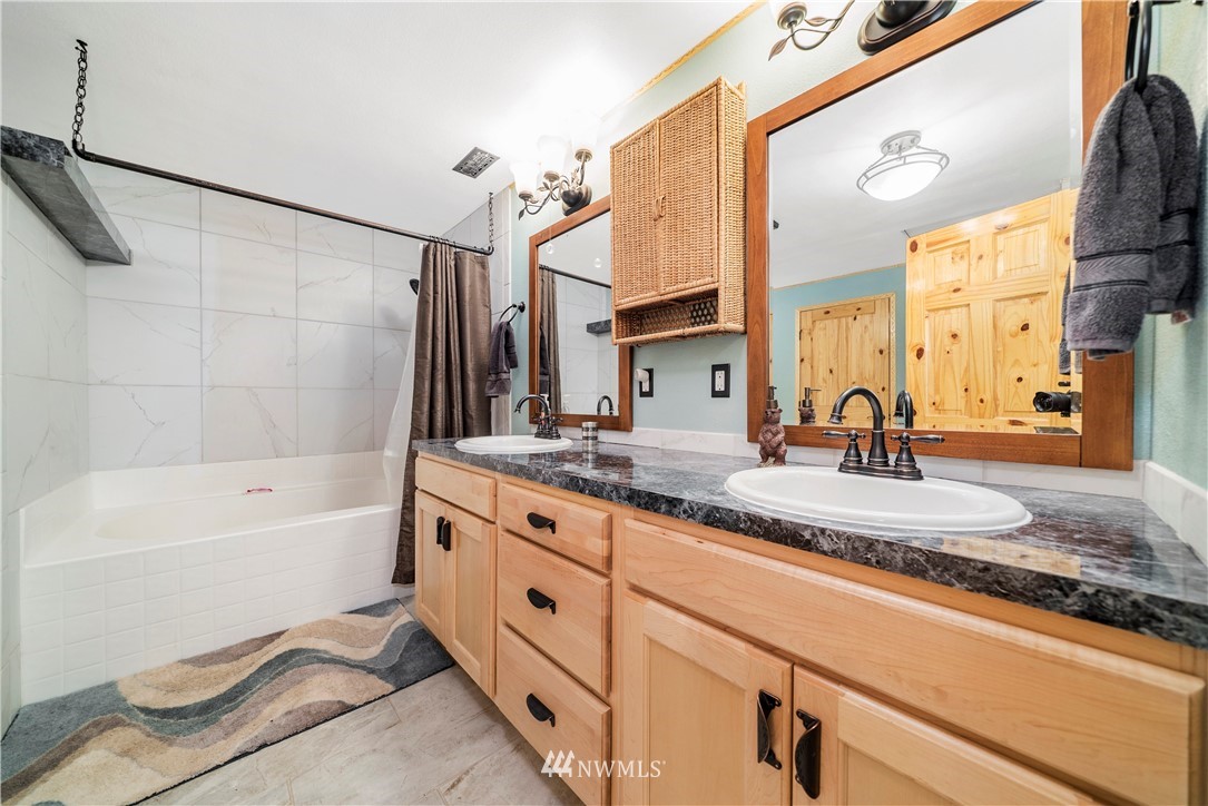 18919 Albany Street Southwest Rochester, WA 98579 - Photo 12 of 18 Gallery Image 12