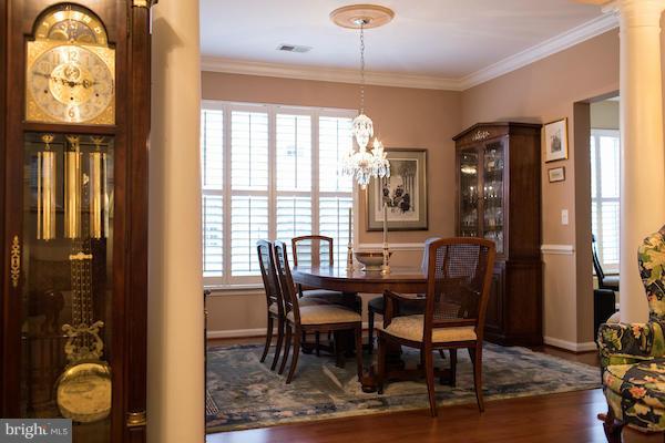 7305 Maplecrest Road, Unit 307 Elkridge, MD 21075 - Photo 9 of 28 Dining Room