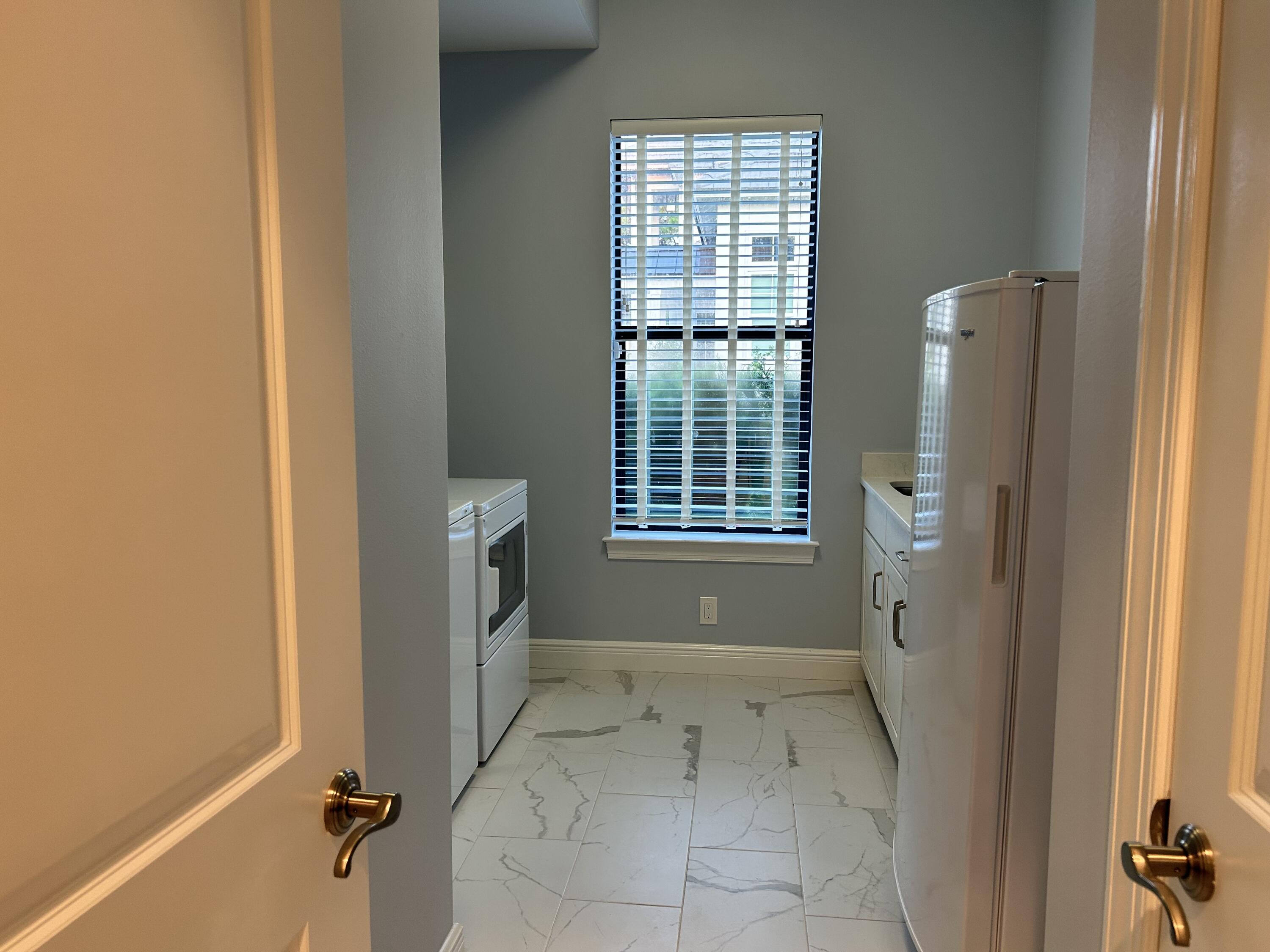 4505 Stonebridge Road Destin, FL 32541 - Photo 40 of 77 Laundry 2