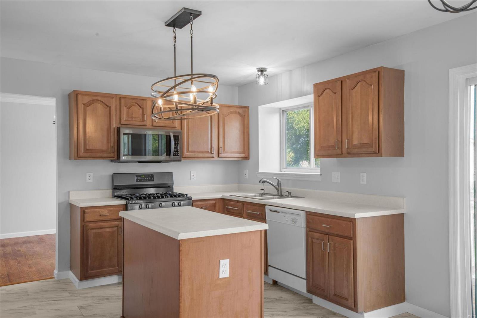 1172 Warm Winds Drive O'Fallon, MO 63366 - Photo 12 of 32