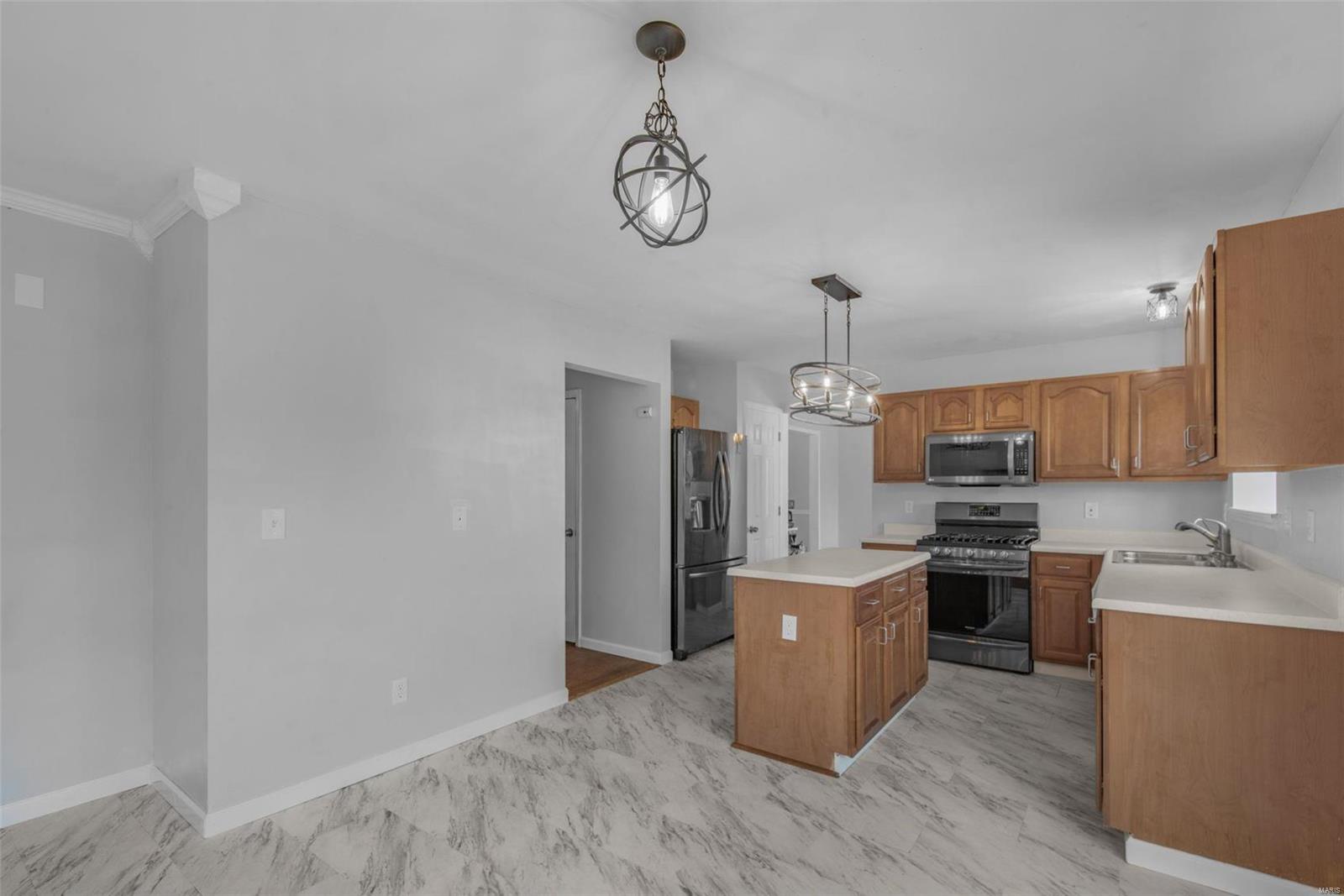 1172 Warm Winds Drive O'Fallon, MO 63366 - Photo 13 of 32