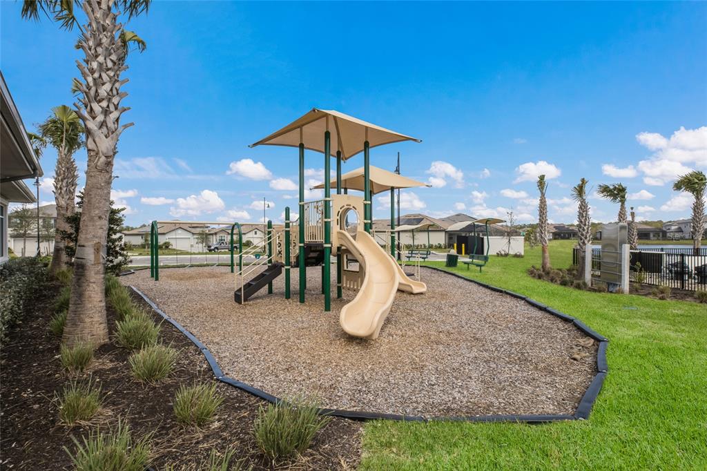 17528 Polo Trail Lakewood Ranch, FL 34211 - Photo 28 of 33
