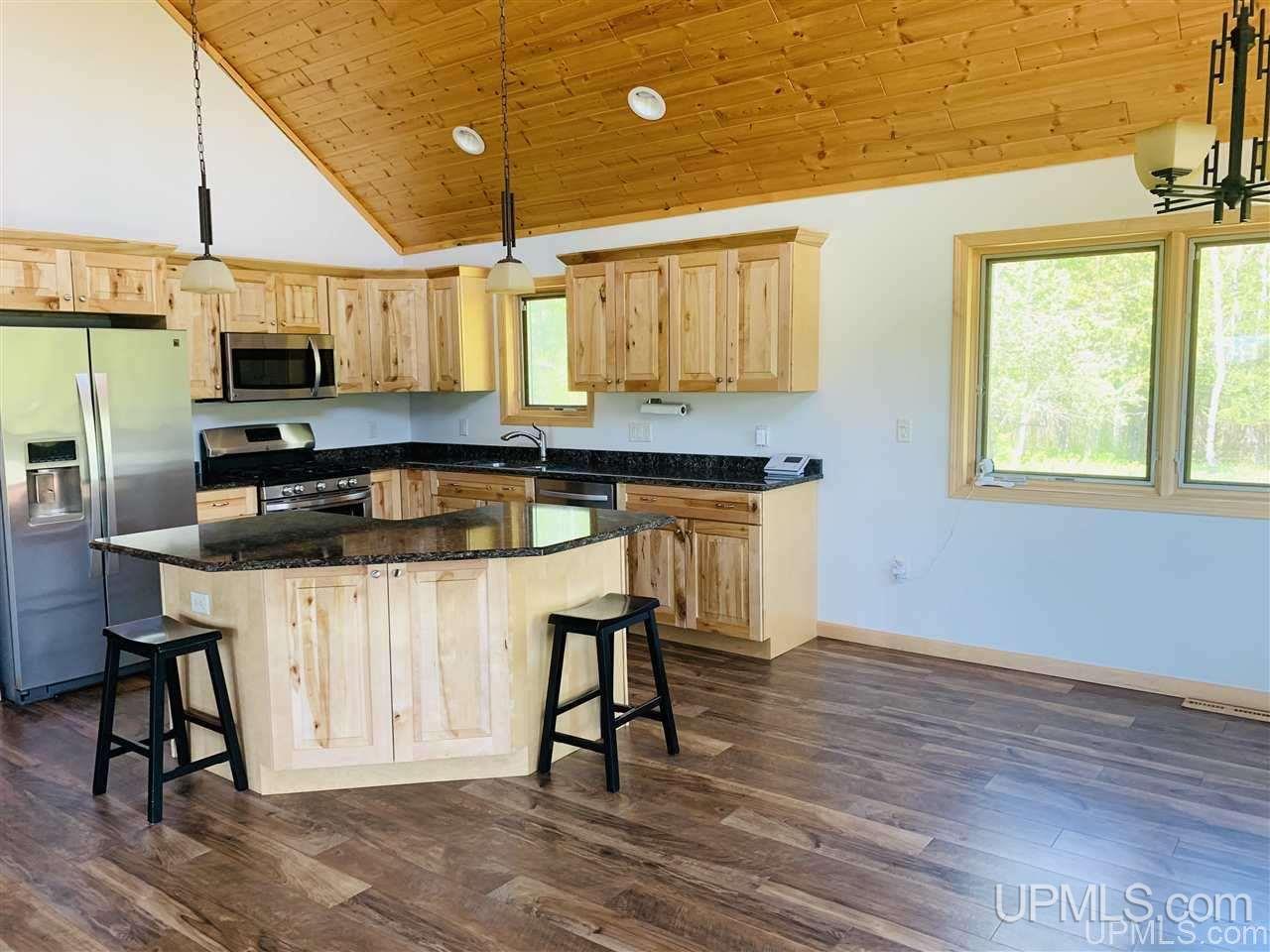 9495 Co Road Cornell, MI 49818 - Photo 11 of 40