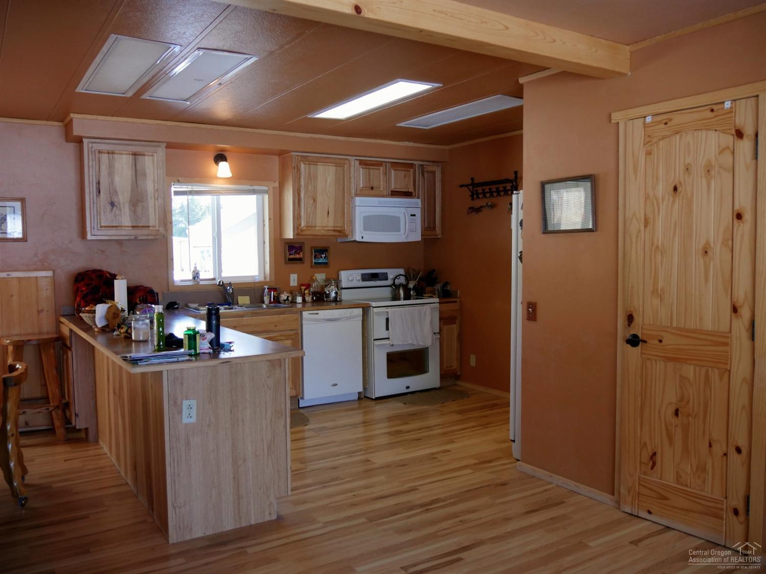 10437 Split Rail Road La Pine, OR 97739 - Photo 4 of 13 Additional Photo