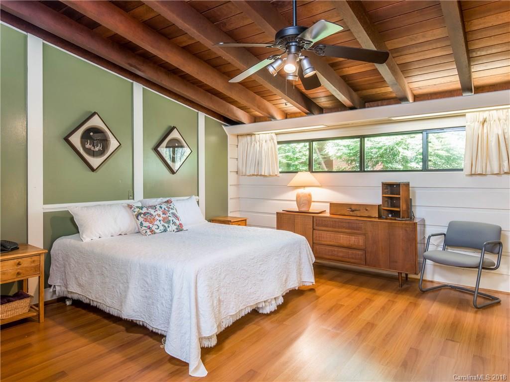 406 Balsam Road Hendersonville, NC 28792 - Photo 13 of 34 Gallery Image 13