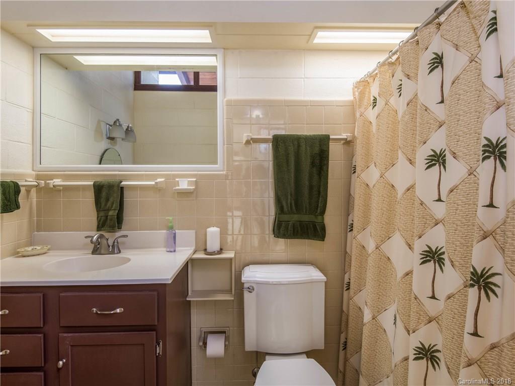 406 Balsam Road Hendersonville, NC 28792 - Photo 17 of 34 Gallery Image 17