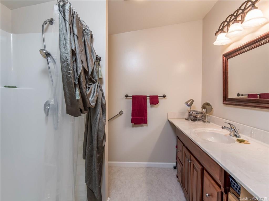406 Balsam Road Hendersonville, NC 28792 - Photo 23 of 34 Gallery Image 23