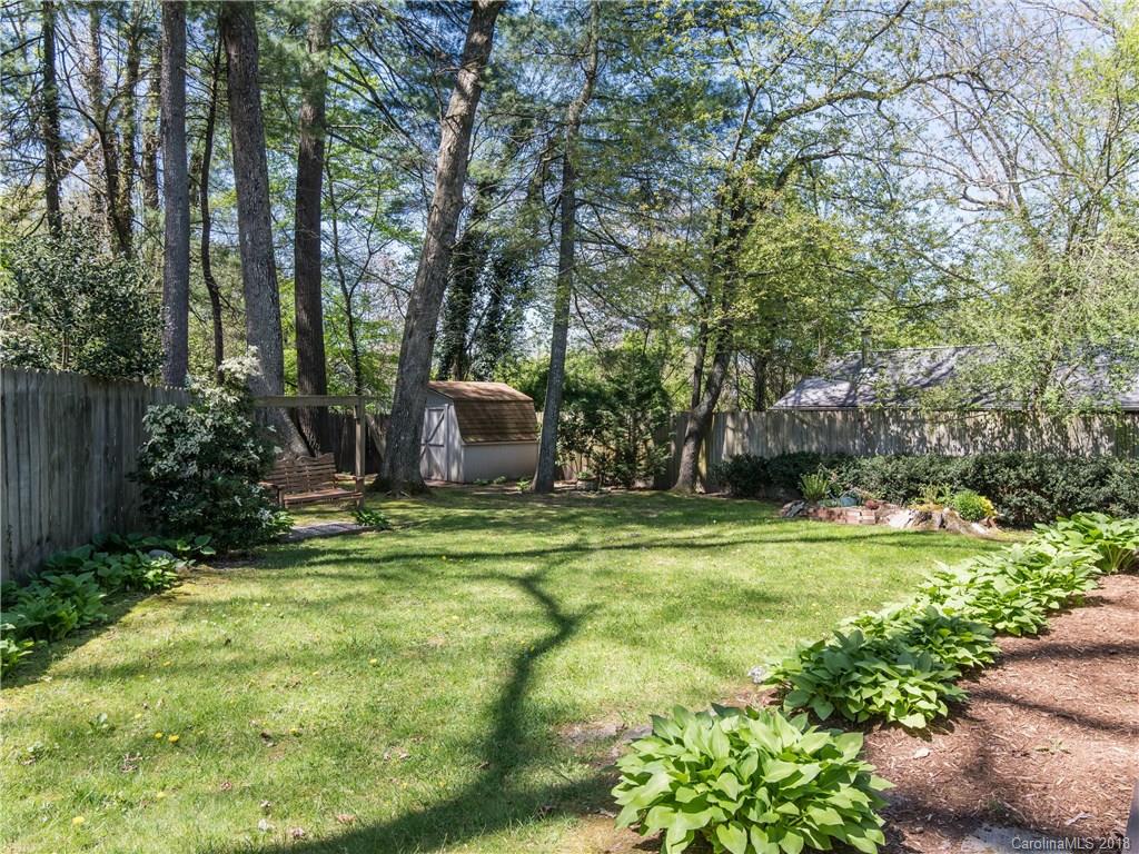 406 Balsam Road Hendersonville, NC 28792 - Photo 28 of 34 Gallery Image 28