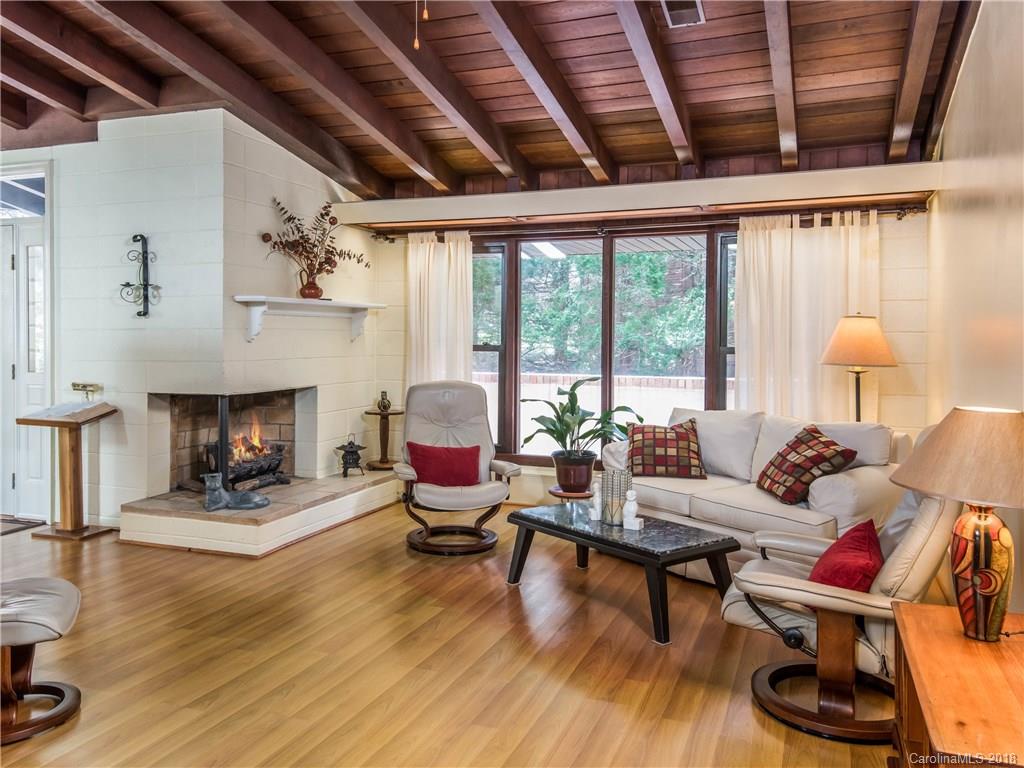406 Balsam Road Hendersonville, NC 28792 - Photo 5 of 34 Gallery Image 5