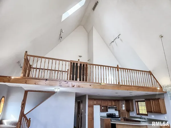 $359,000 | 9313 West Parks School Road, Princeville, IL 61559