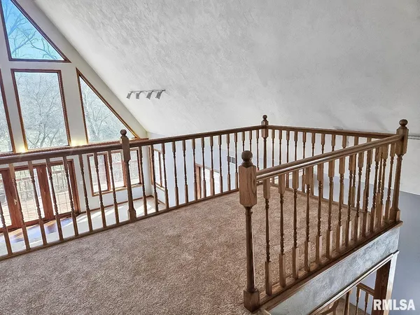 $359,000 | 9313 West Parks School Road, Princeville, IL 61559