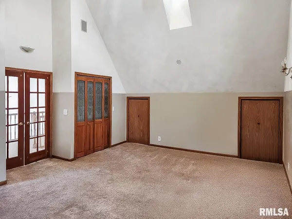 $359,000 | 9313 West Parks School Road, Princeville, IL 61559