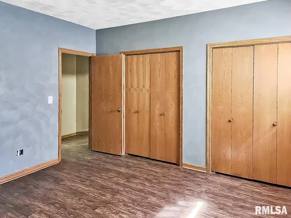 $359,000 | 9313 West Parks School Road, Princeville, IL 61559