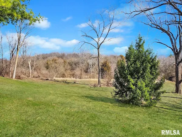 $359,000 | 9313 West Parks School Road, Princeville, IL 61559