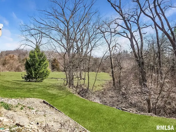 $359,000 | 9313 West Parks School Road, Princeville, IL 61559