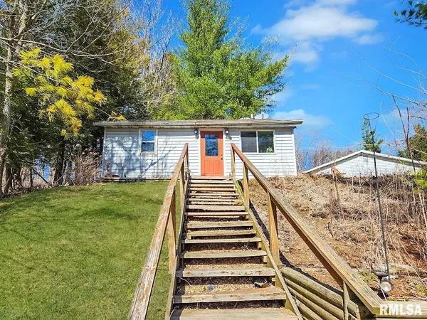 $359,000 | 9313 West Parks School Road, Princeville, IL 61559