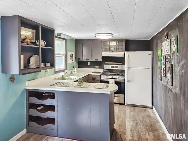 $359,000 | 9313 West Parks School Road, Princeville, IL 61559