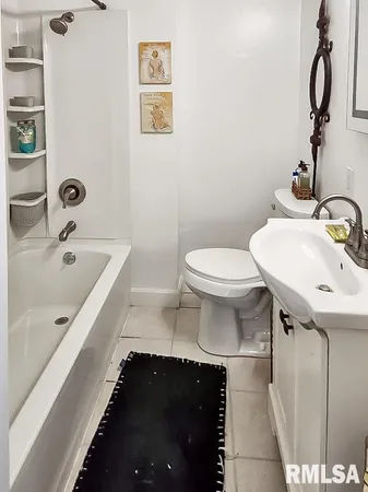 $359,000 | 9313 West Parks School Road, Princeville, IL 61559