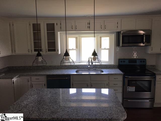 290 Gum Springs Road Greer, SC 29651 - Photo 4 of 11