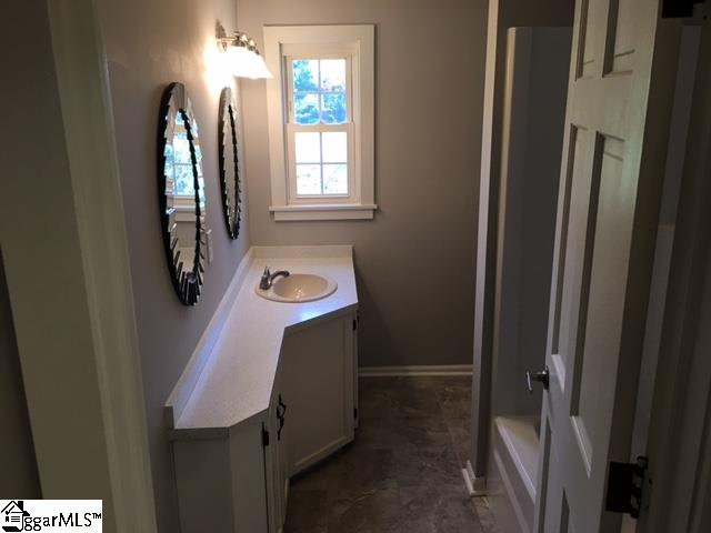 290 Gum Springs Road Greer, SC 29651 - Photo 5 of 11
