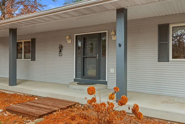 $559,900 | 352 Quiet Waters Trail, Nekoosa, WI 54457