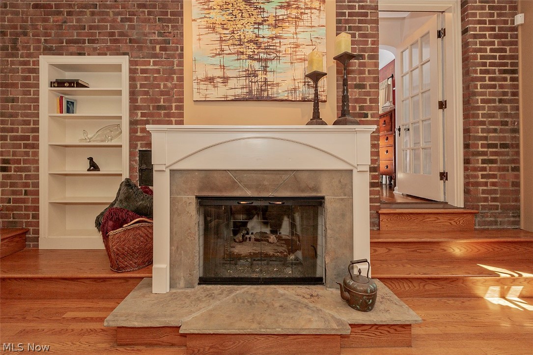 1362 Winston Road Cleveland, OH 44121 - Photo 12 of 35